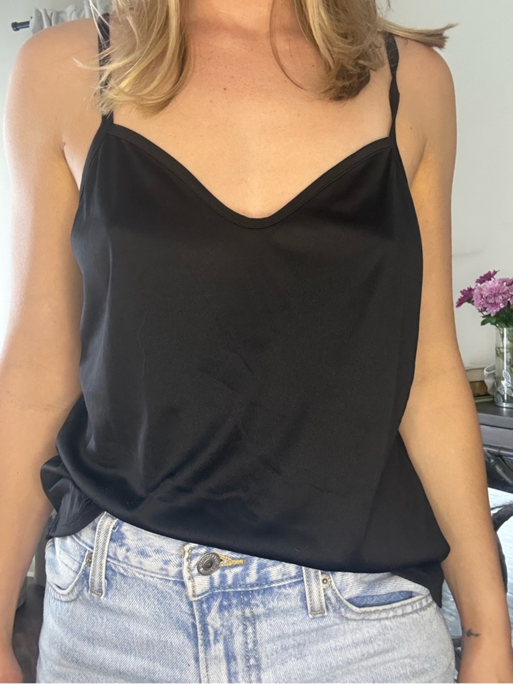 Classic Black Slim-Strap Cami Top - Picture 4 of 7